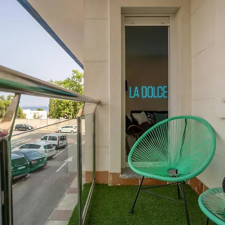 Appartement Black Level, 30m Playa, Pool, Wifi Almería